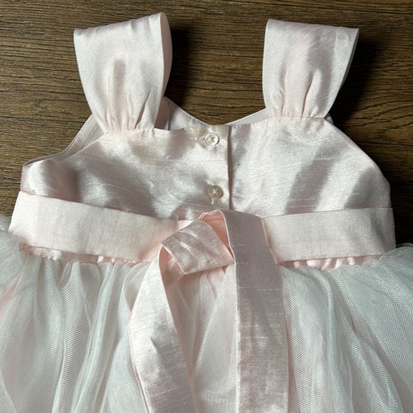 Pipa & Julie Flower Dress - Picture 4 of 5